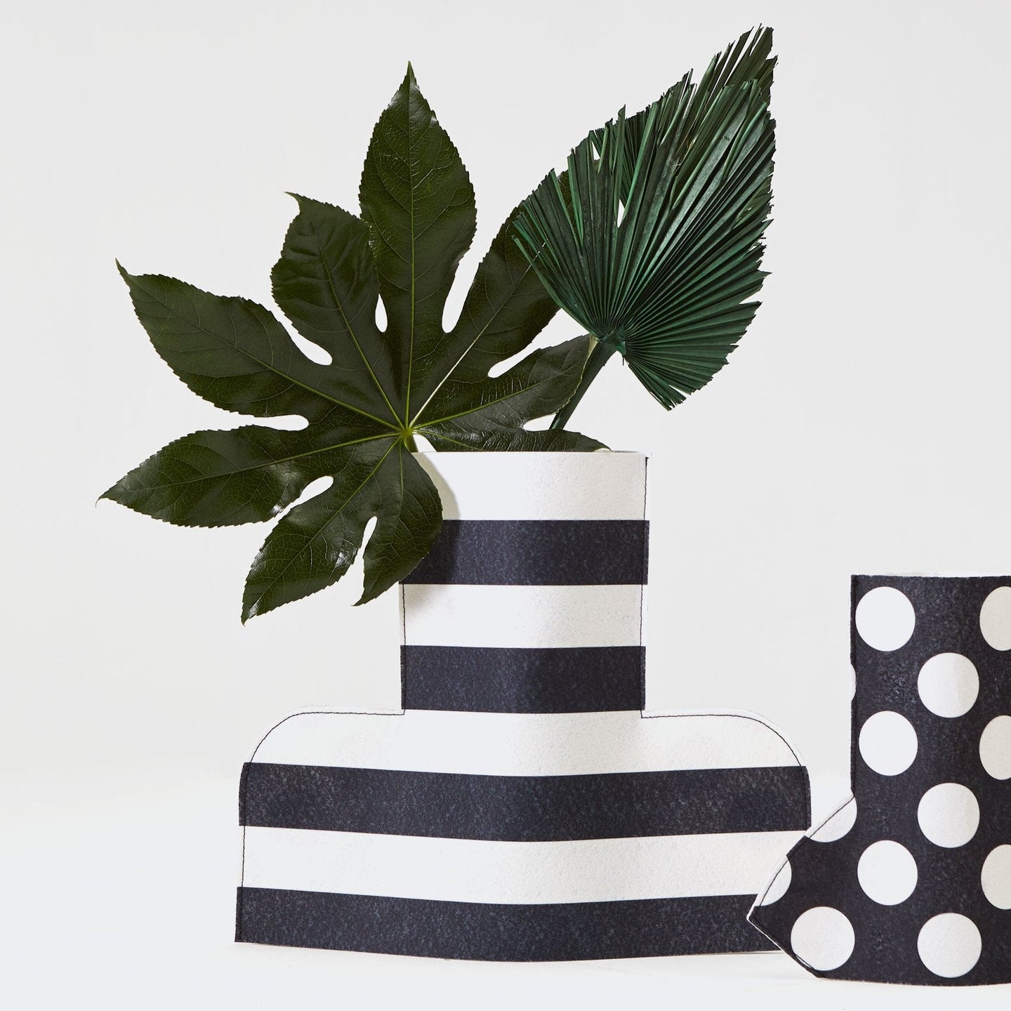 サンカル　フラワーベース L　モノクロ